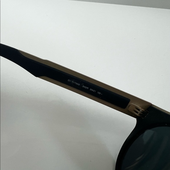 Like new Givenchy sunglasses w/ case! - Picture 5 of 6